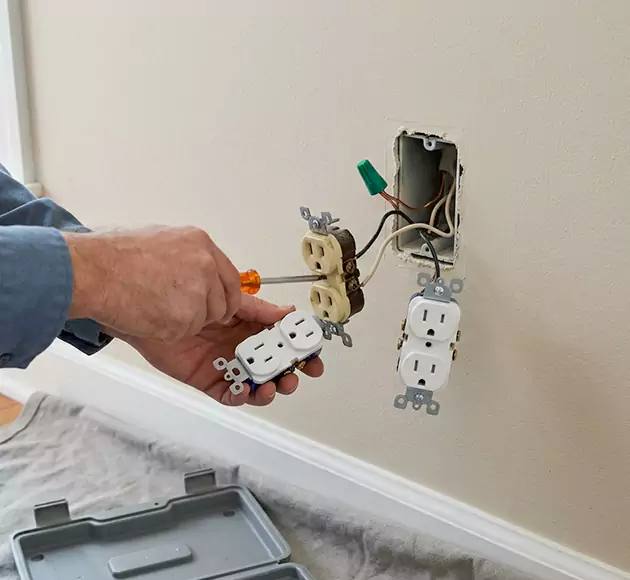 Professional Outlet Replacement: Your Local Swap-Out Team in Blacklick, OH